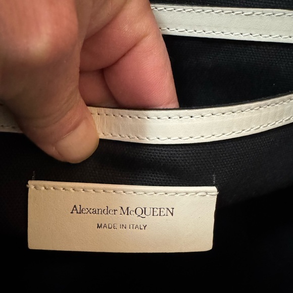 Alexander McQueen Monochrome Tote With Dust Bag - Picture 8 of 17